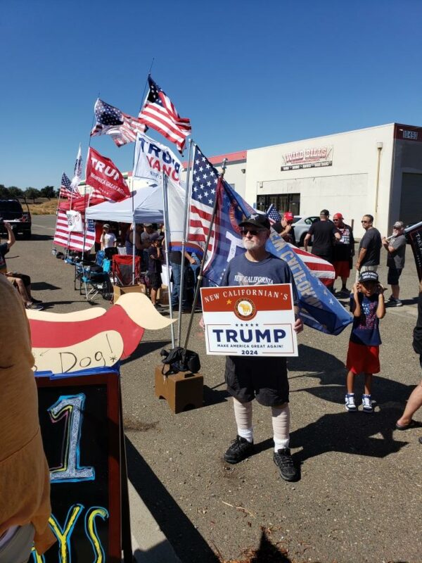 New Californian's for Trump Yard Signs - Image 6